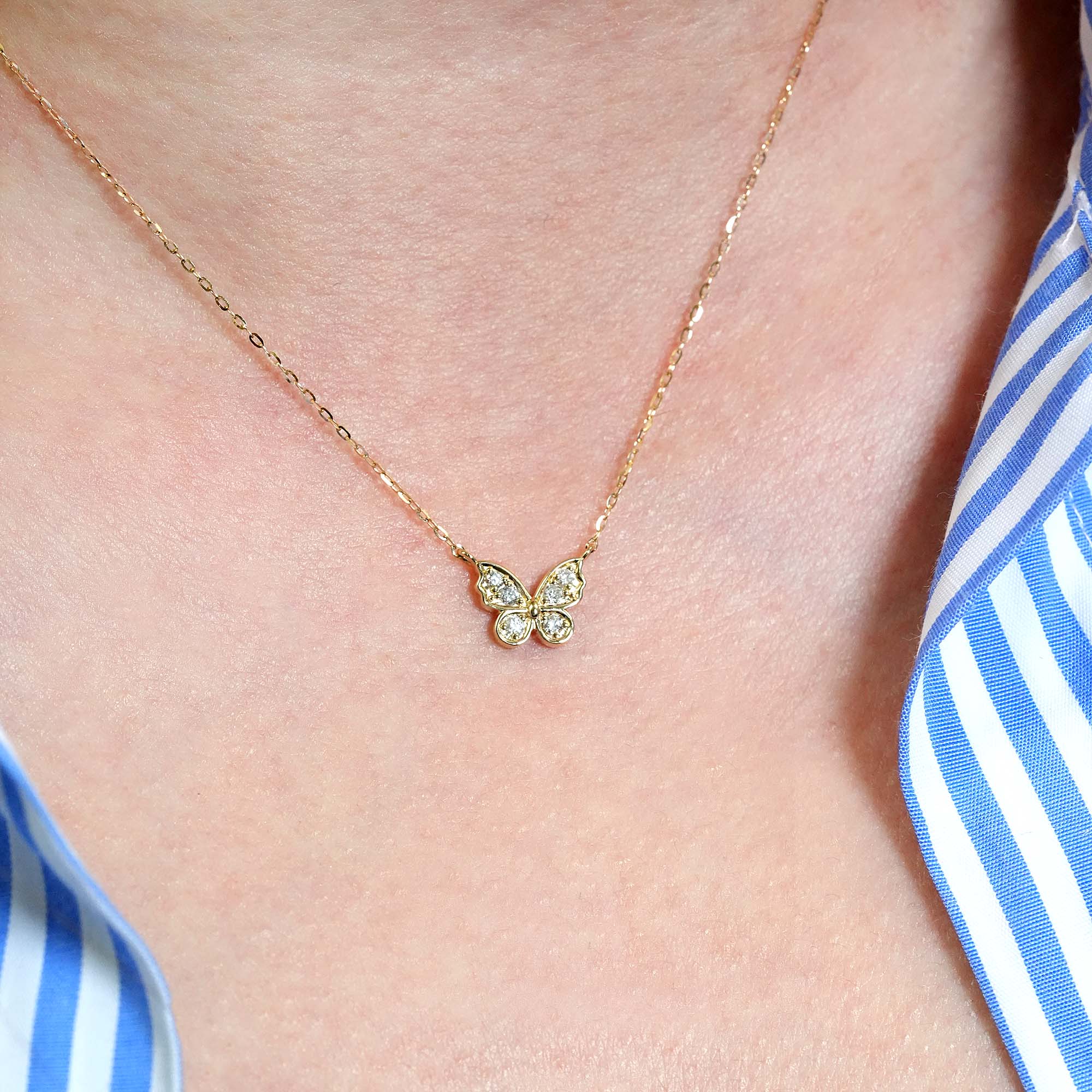 バタフライ ダイヤモンドペンダント – K18YG / WG / PG、0.11カラット