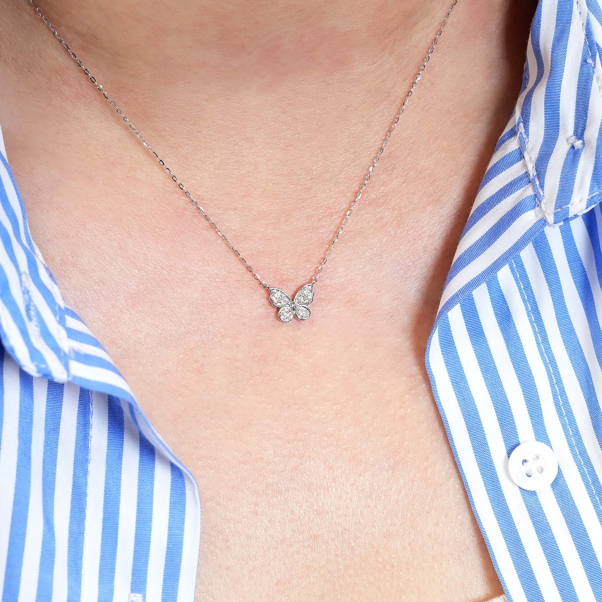 バタフライ ダイヤモンドペンダント – K18YG / WG / PG、0.11カラット