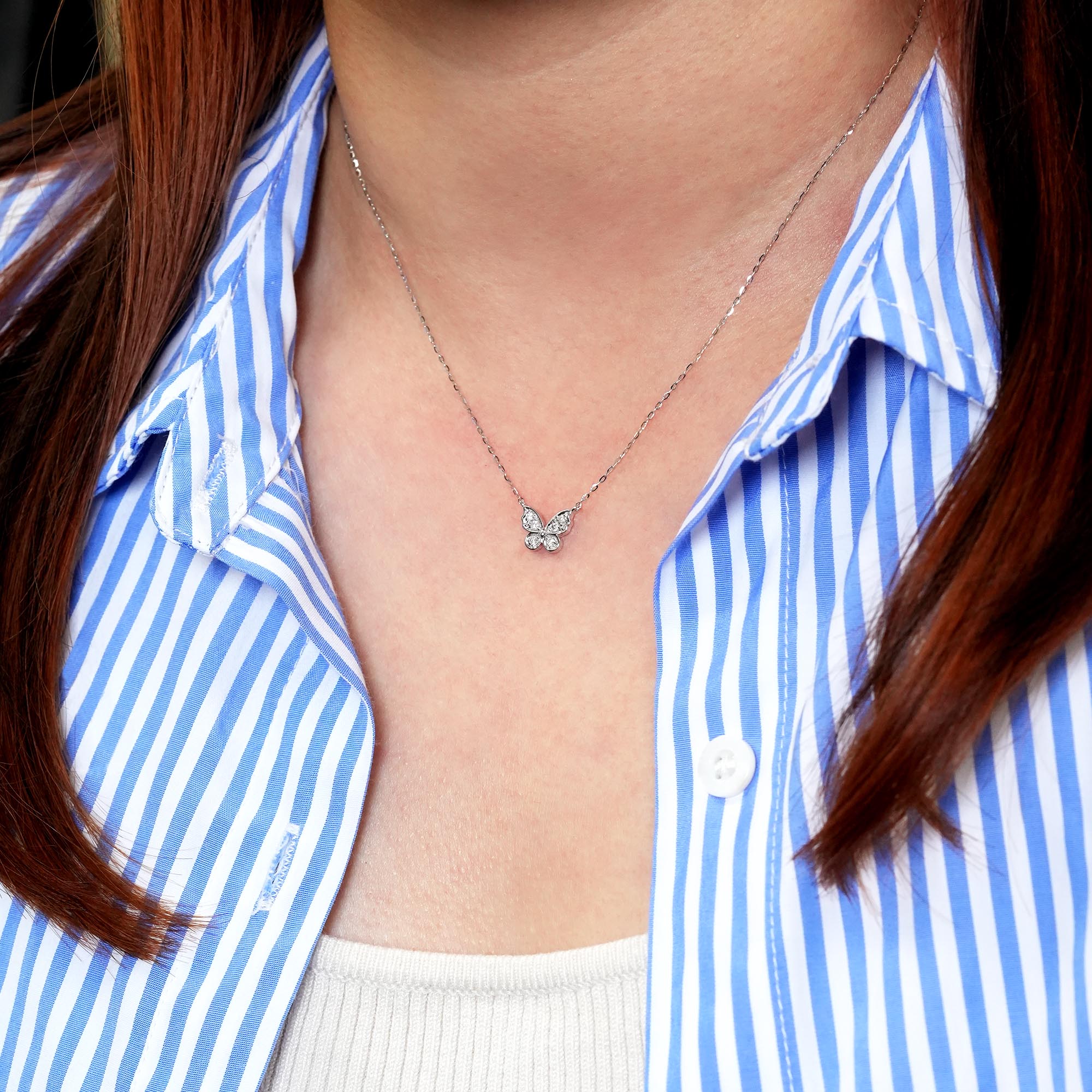 バタフライ ダイヤモンドペンダント – K18YG / WG / PG、0.11カラット