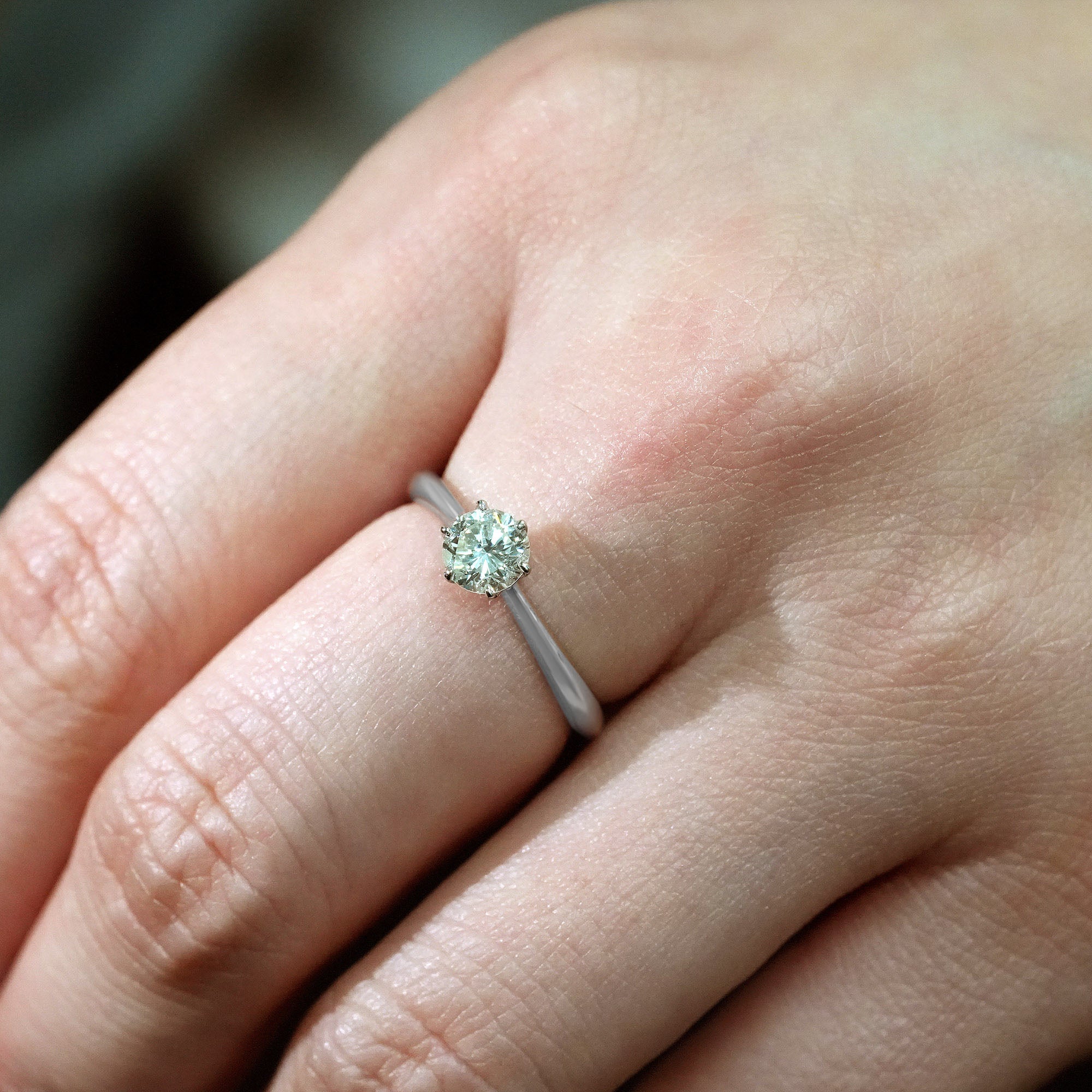 ソリティアダイヤモンドリング – PT900 / YG、0.50カラット