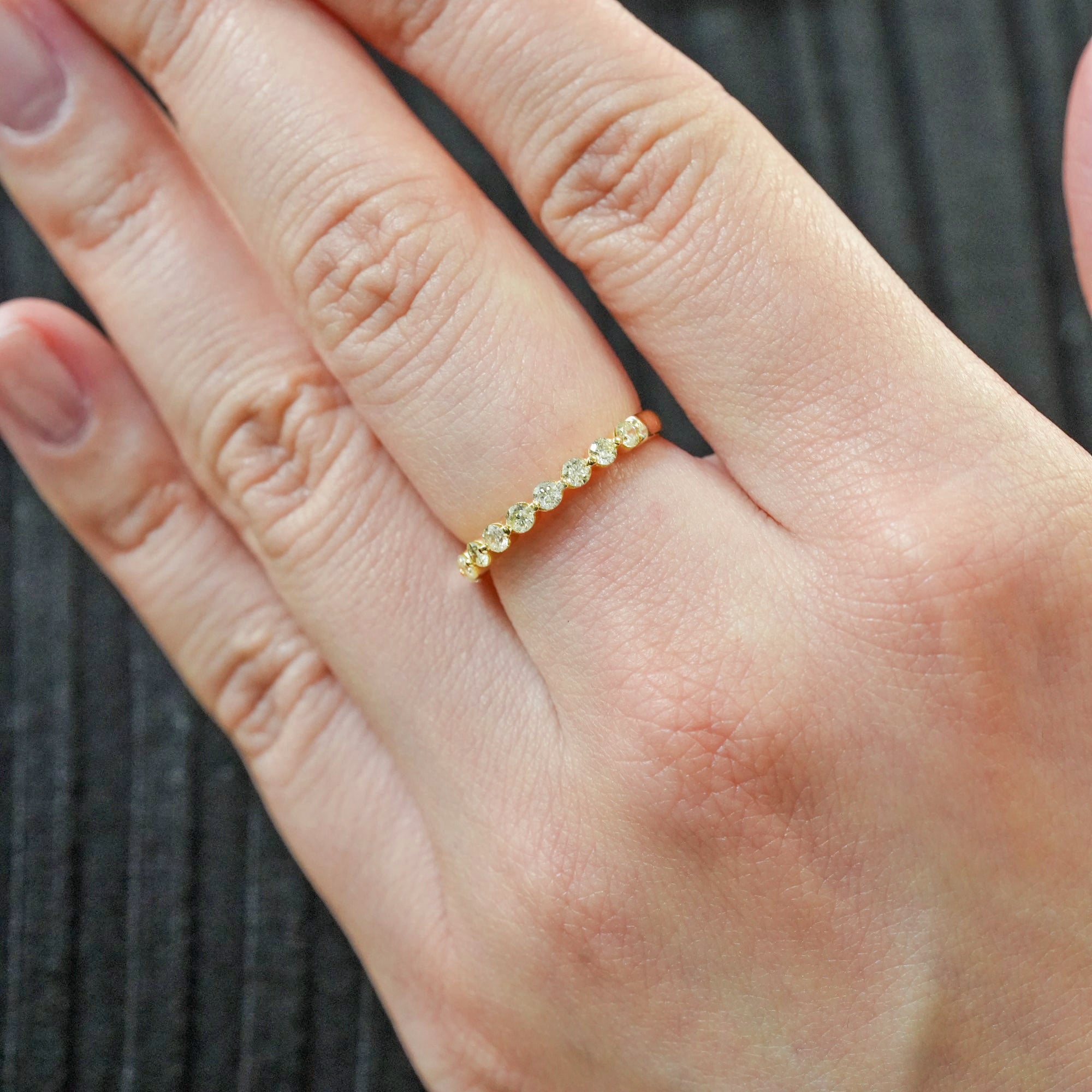 ハーフエタニティ ダイヤモンドリング – K18YG、0.50カラット