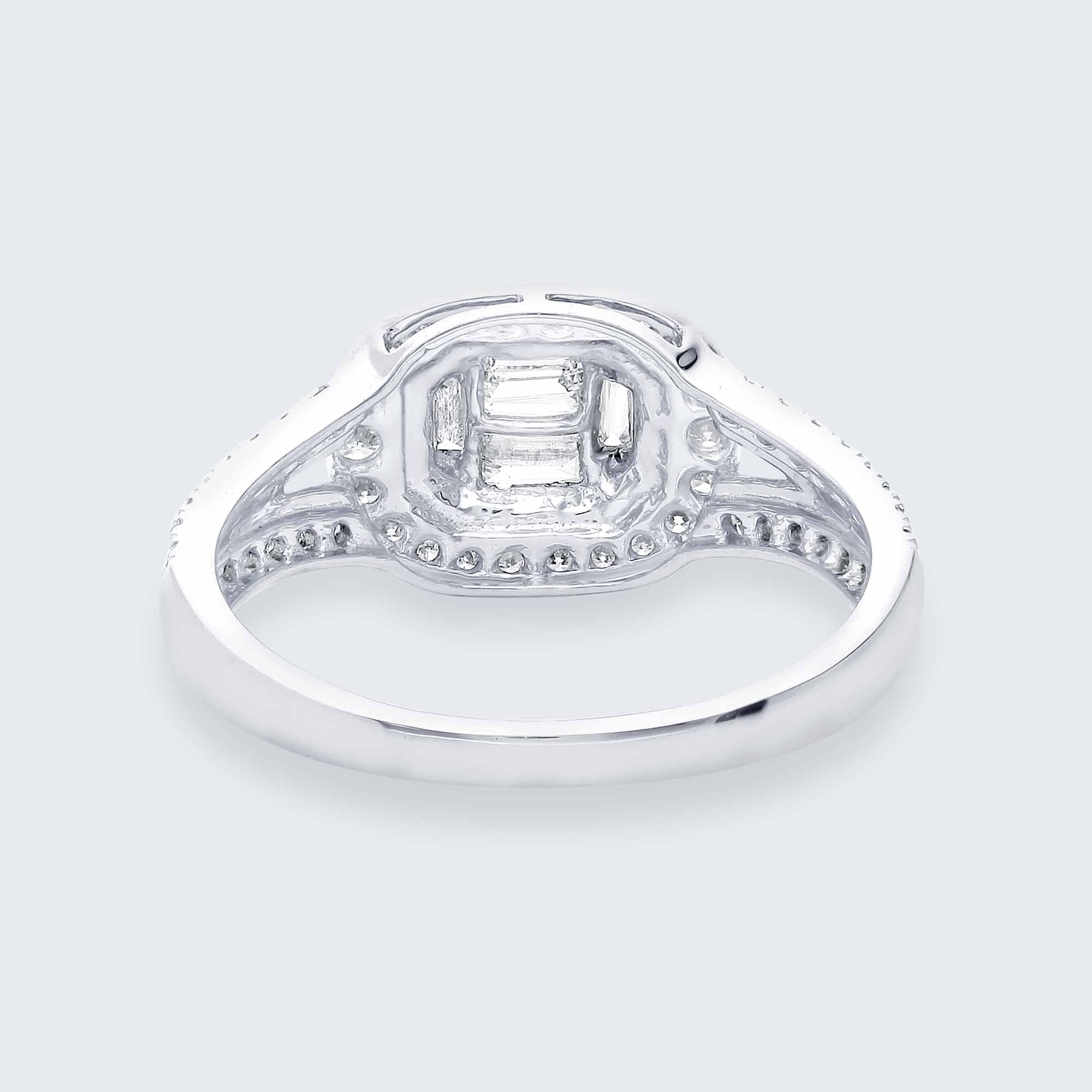 デザインダイヤモンドリング – K18WG、0.50カラット