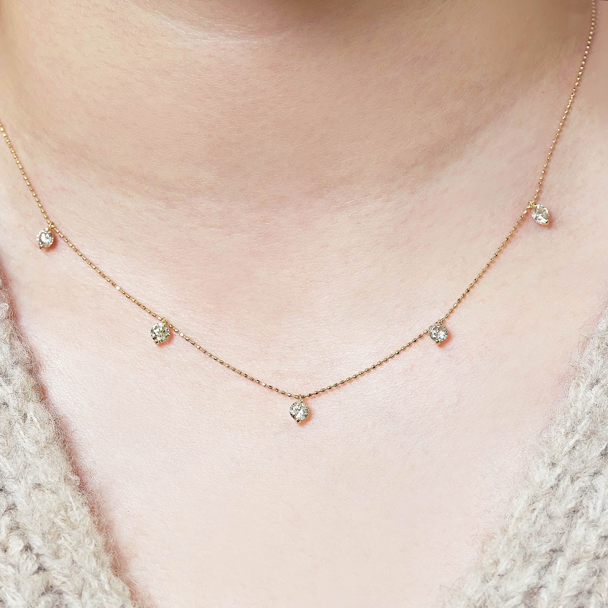 ダイヤモンドステーションネックレス – K18YG、1.0カラット