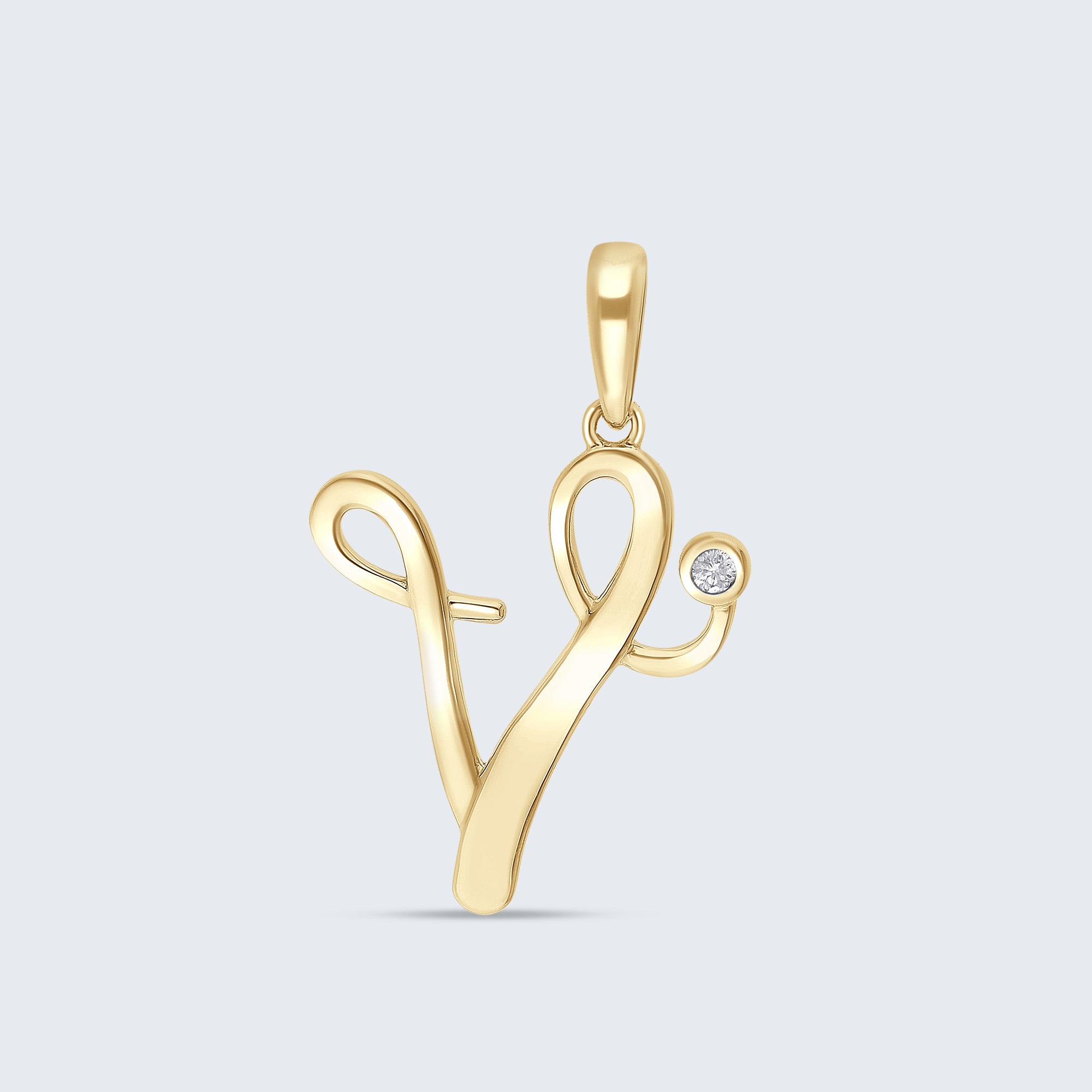 K18 イニシャルペンダント「V」 – 0.01ct ダイヤモンド(チェーンはオプション)