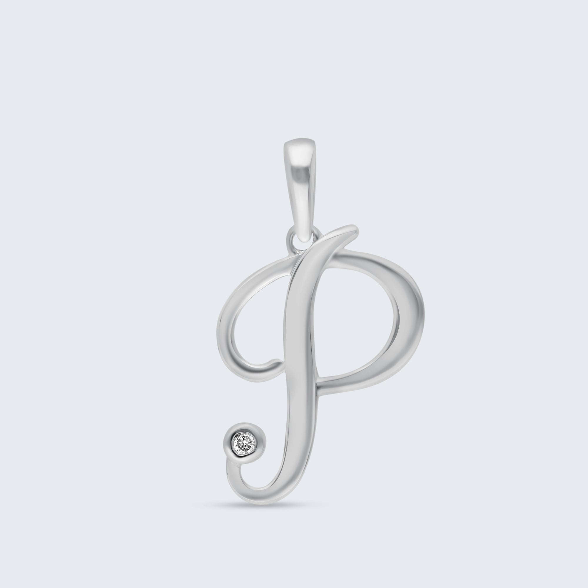 K18 イニシャルペンダント「P」 – 0.01ct ダイヤモンド(チェーンはオプション)