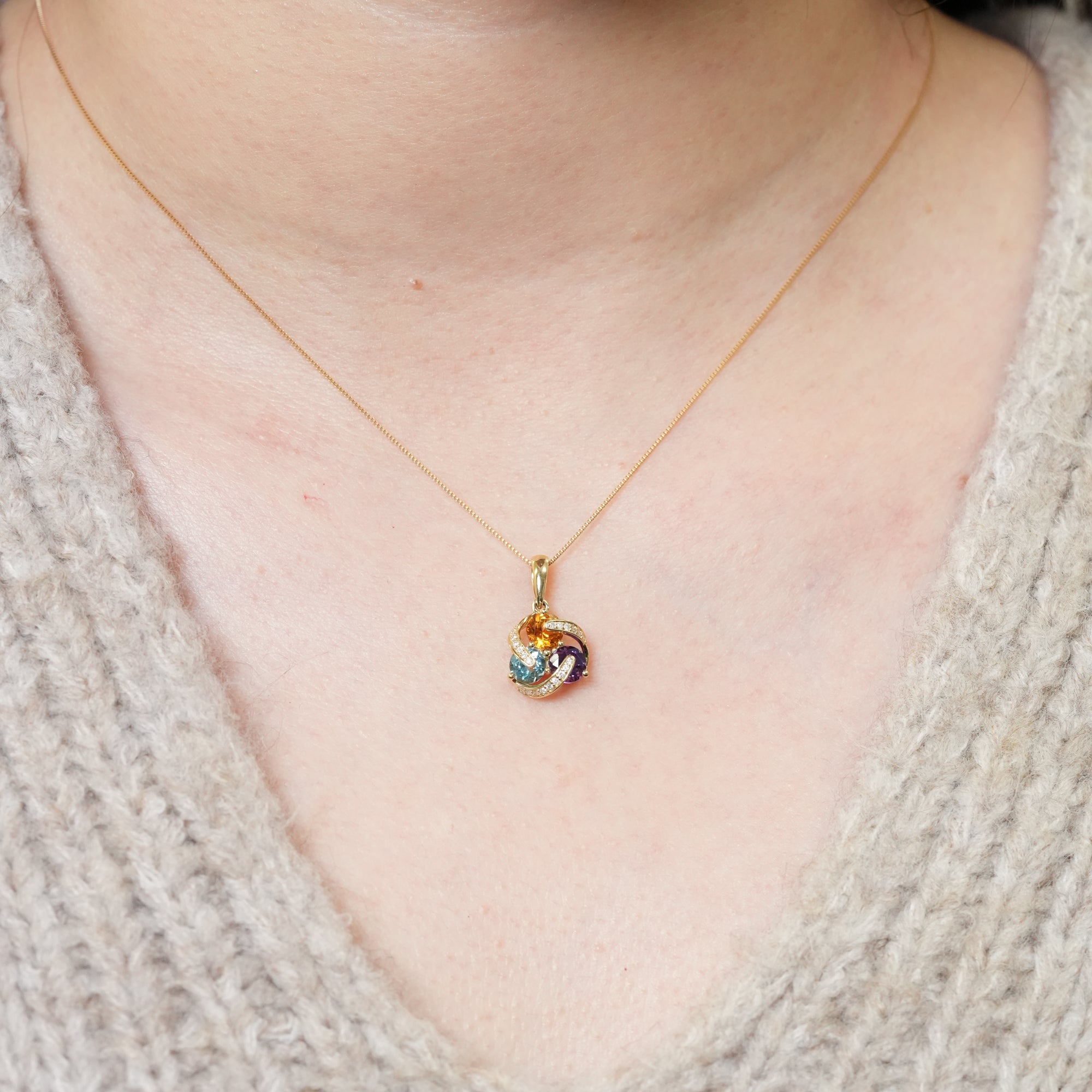 マルチカラー ジェムストーン&ダイヤモンドペンダントヘッド – K18YG(チェーンはオプション)