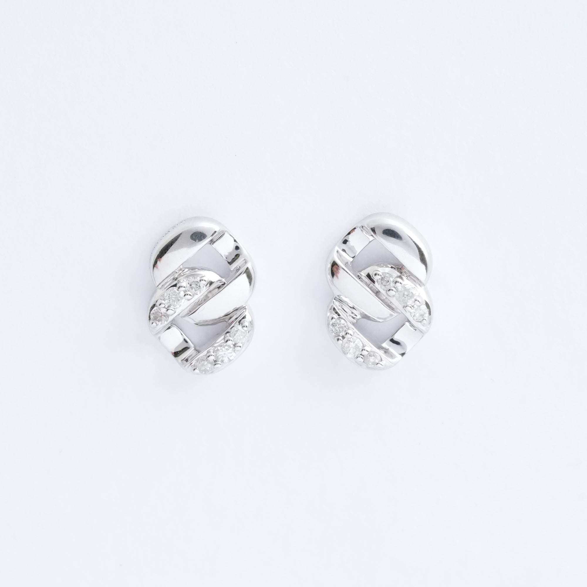 チェーン ダイヤモンド ピアス – 18Kホワイトゴールド0.10カラット