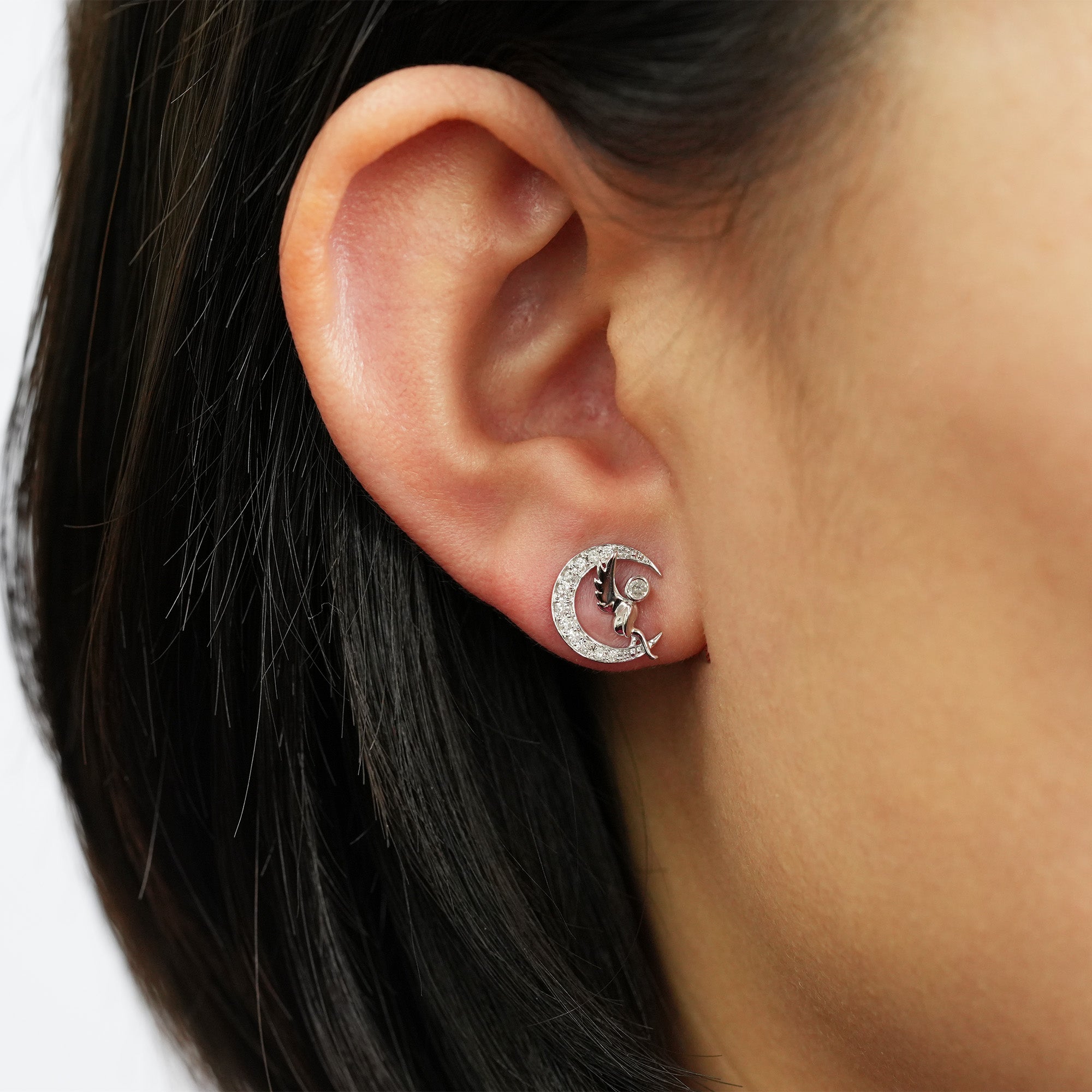 エンジェル ダイヤモンド ピアス – 18Kホワイトゴールド、0.20カラット