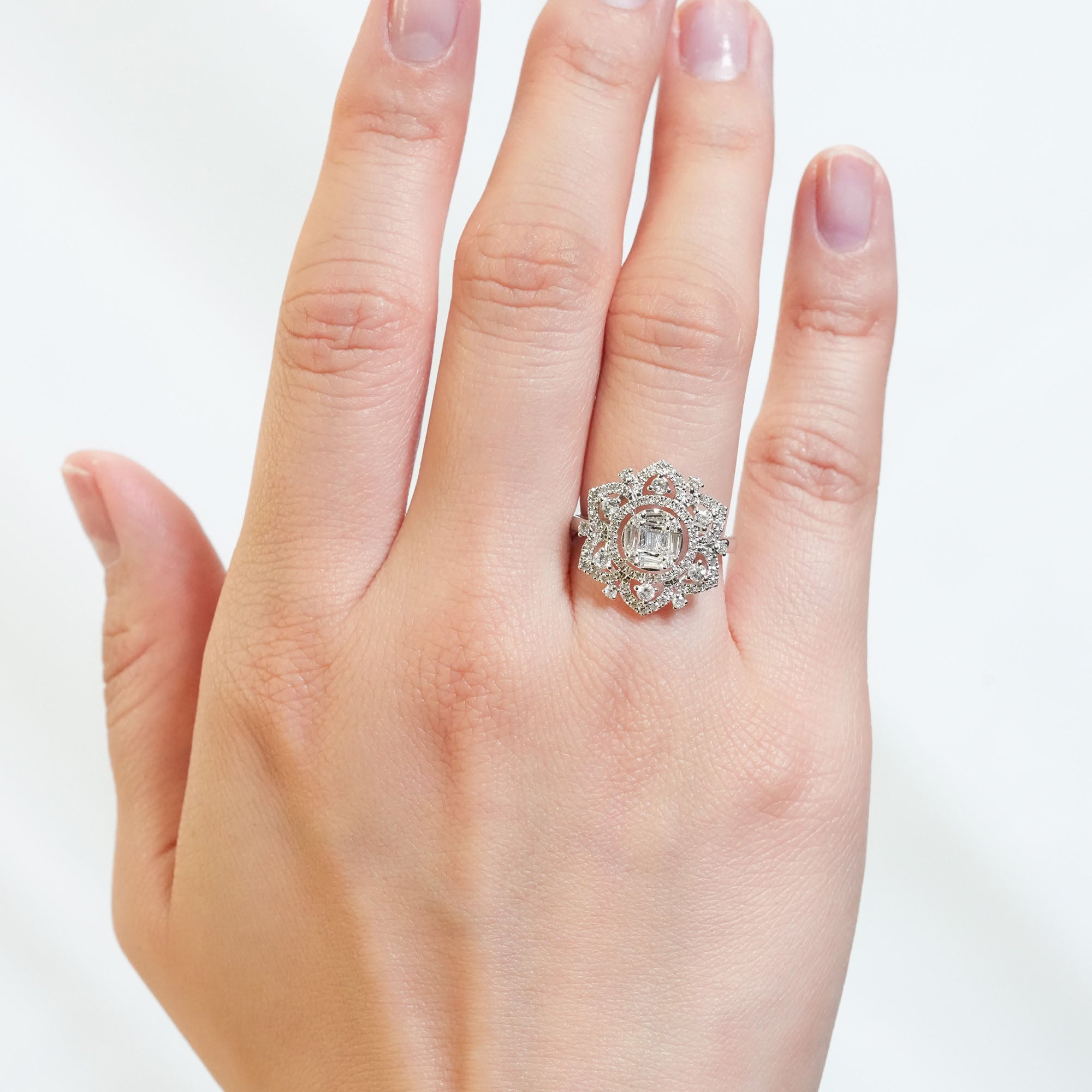 ダイヤモンドリング – K18WG、1.0カラット