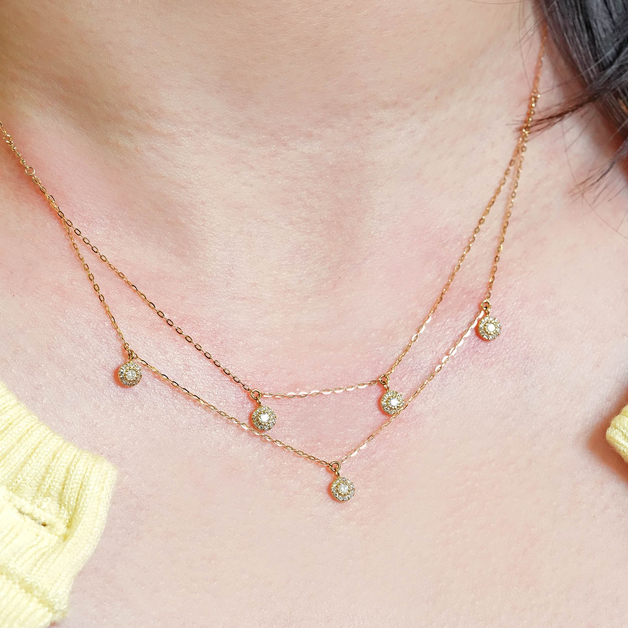 レイヤード ダイヤモンド ステーションネックレス – K18YG、0.28カラット