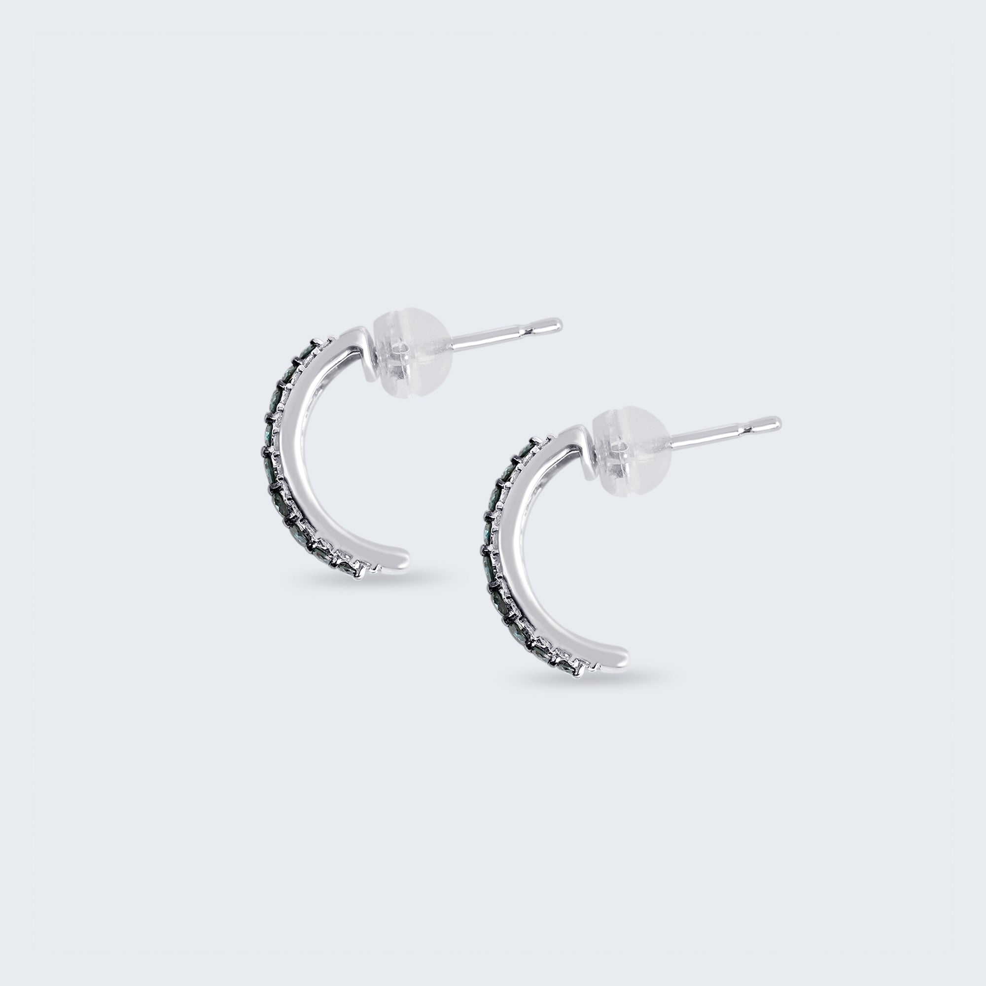 ブルーダイヤモンド ハーフフープ ピアス – 18Kホワイトゴールド、0.50カラット