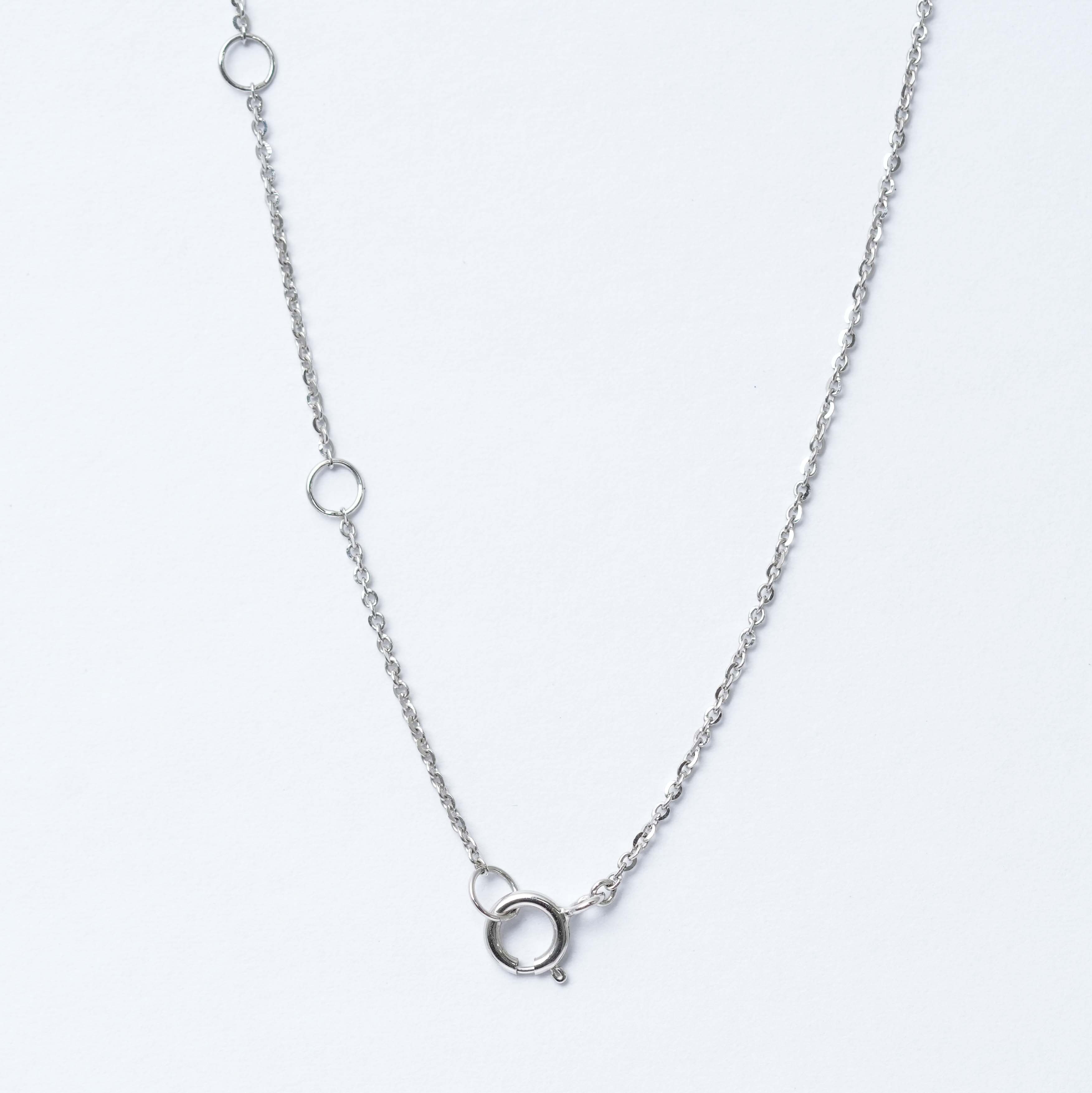 ダイヤモンドステーションネックレス – K18WG、0.70カラット