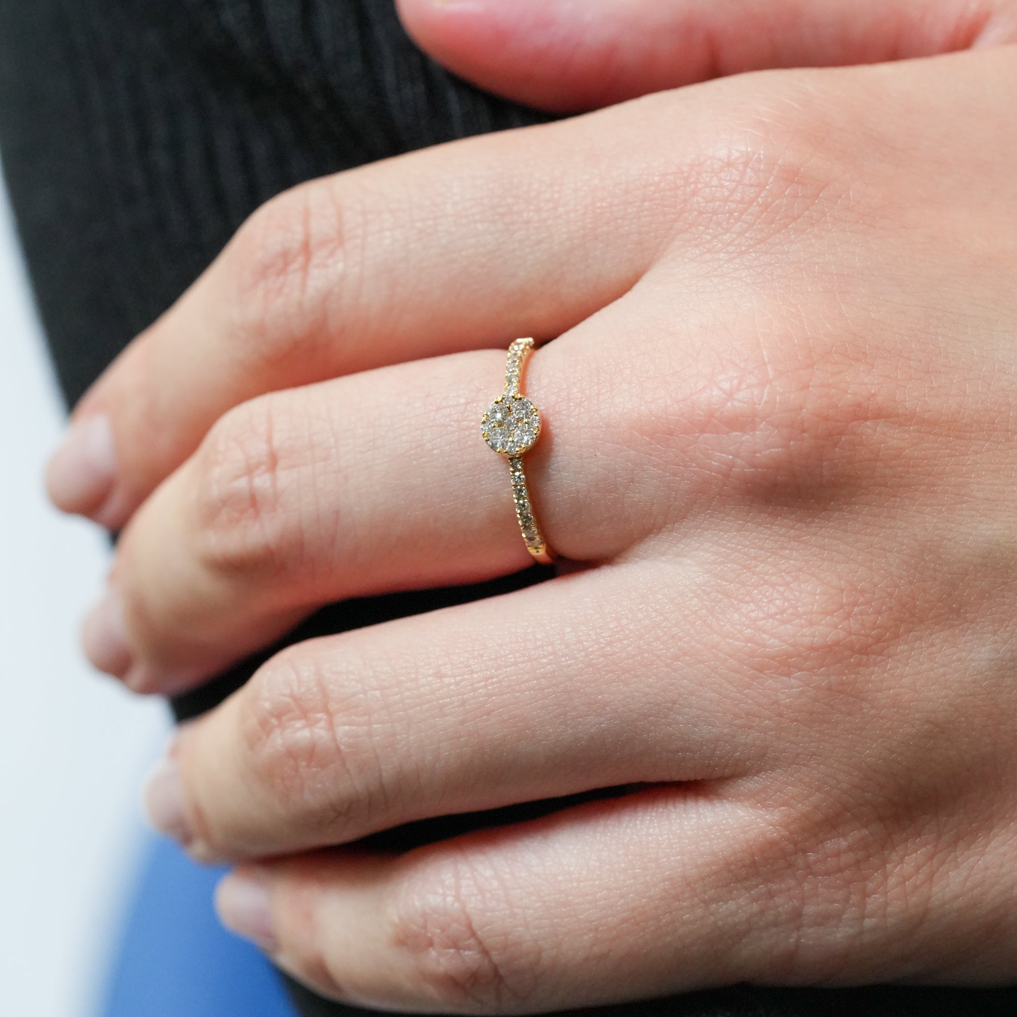 ダイヤモンドリング – K18YG、0.25カラット