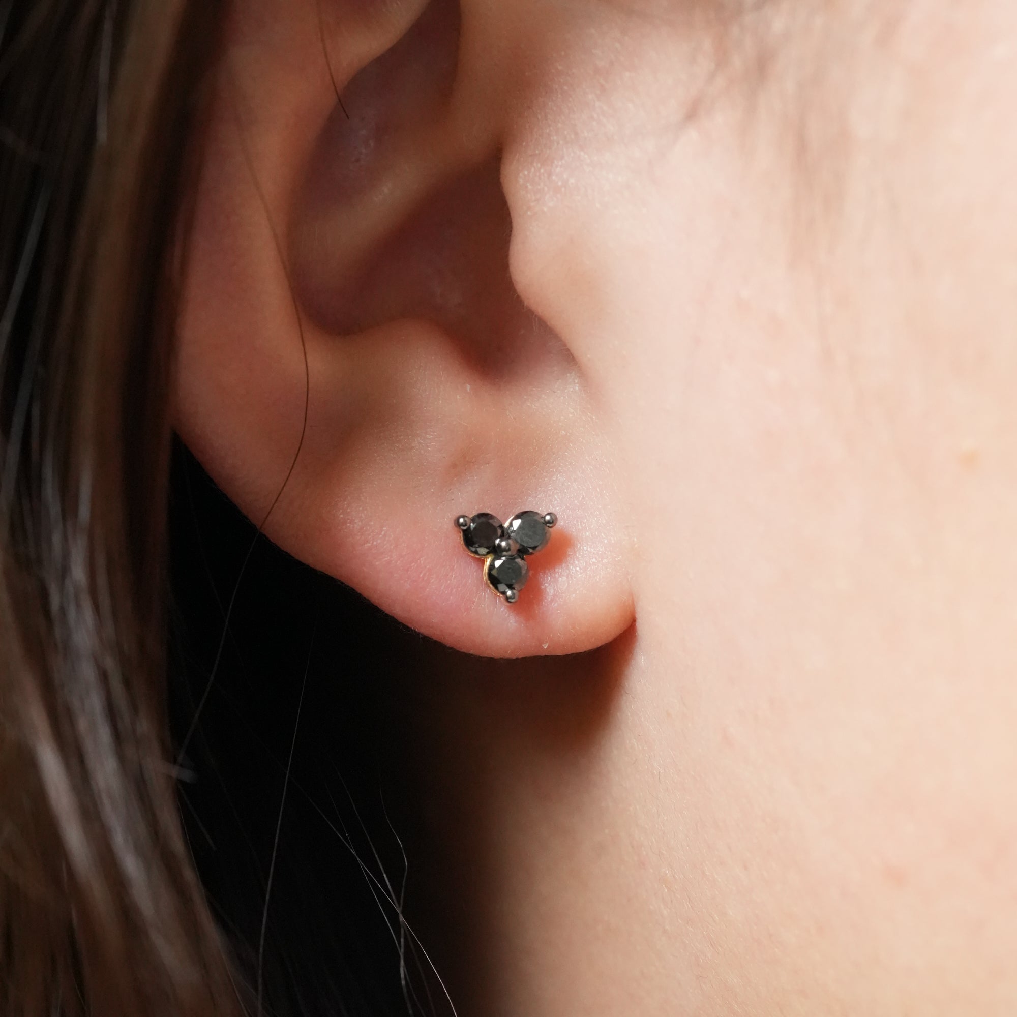 ブラックダイヤモンド ピアス – 18Kイエローゴールド、0.50カラット