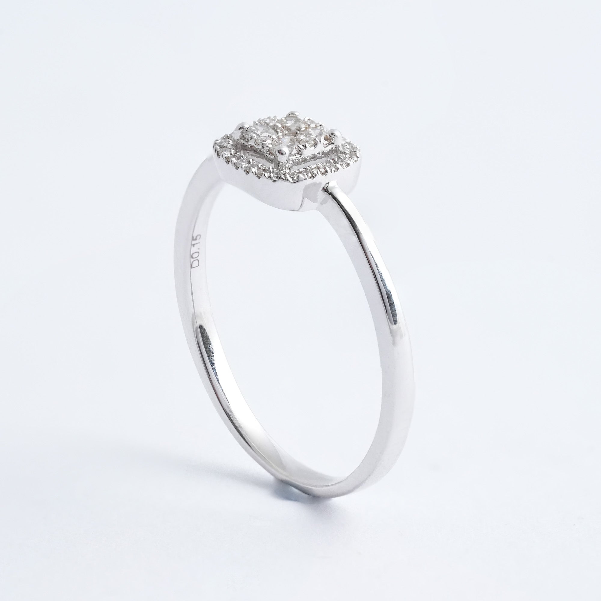 スクエア ダイヤモンド リング – K18WG、0.15ct