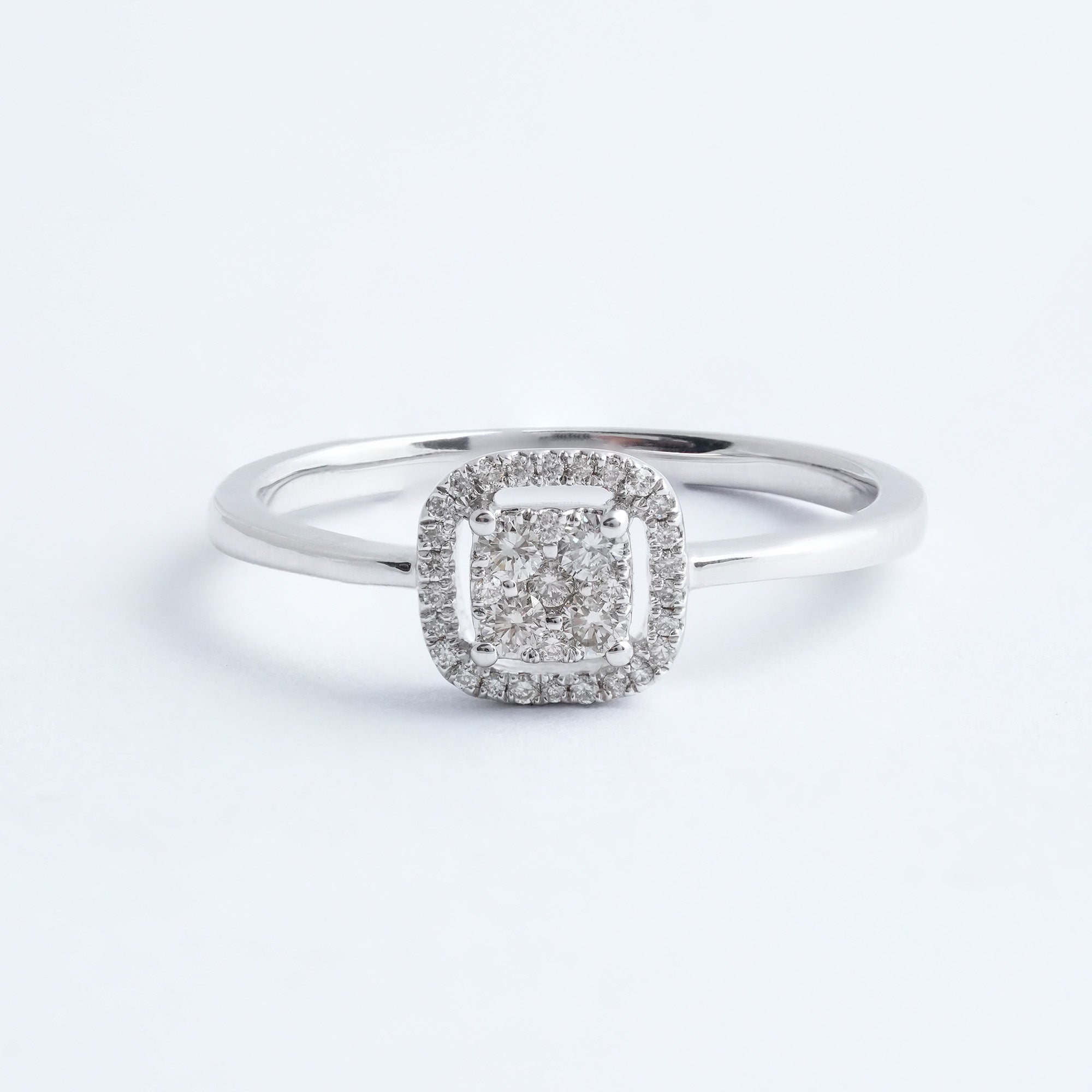 スクエア ダイヤモンド リング – K18WG、0.15ct
