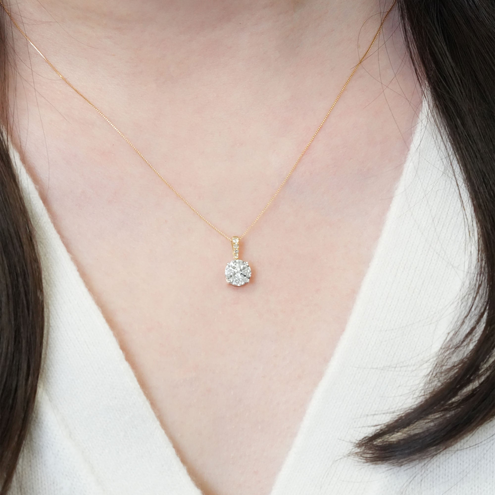 ピザカットデザイン ダイヤモンドペンダントヘッド – K18YG / PG、0.17カラット(チェーンはオプション)