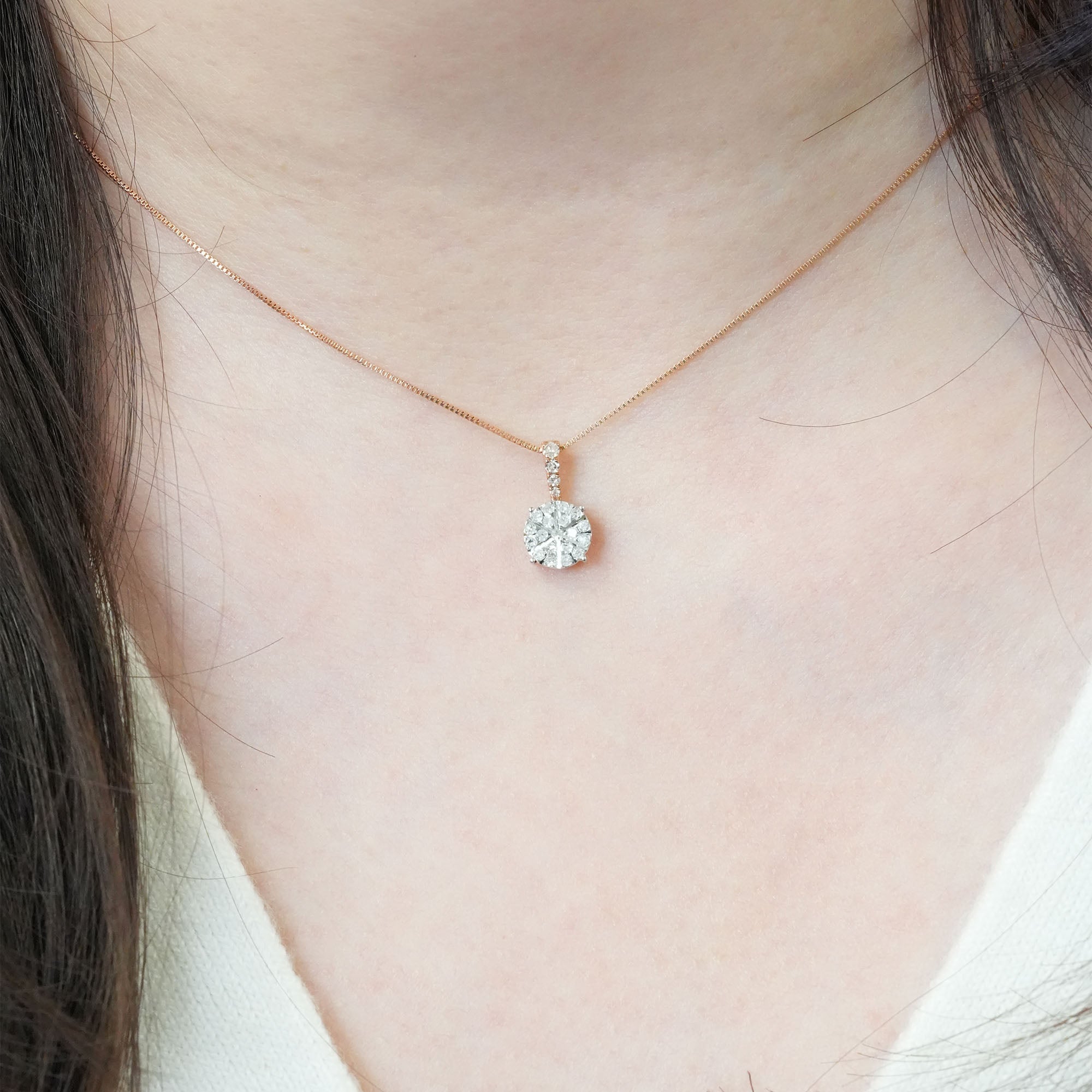 ピザカットデザイン ダイヤモンドペンダントヘッド – K18YG / PG、0.17カラット(チェーンはオプション)