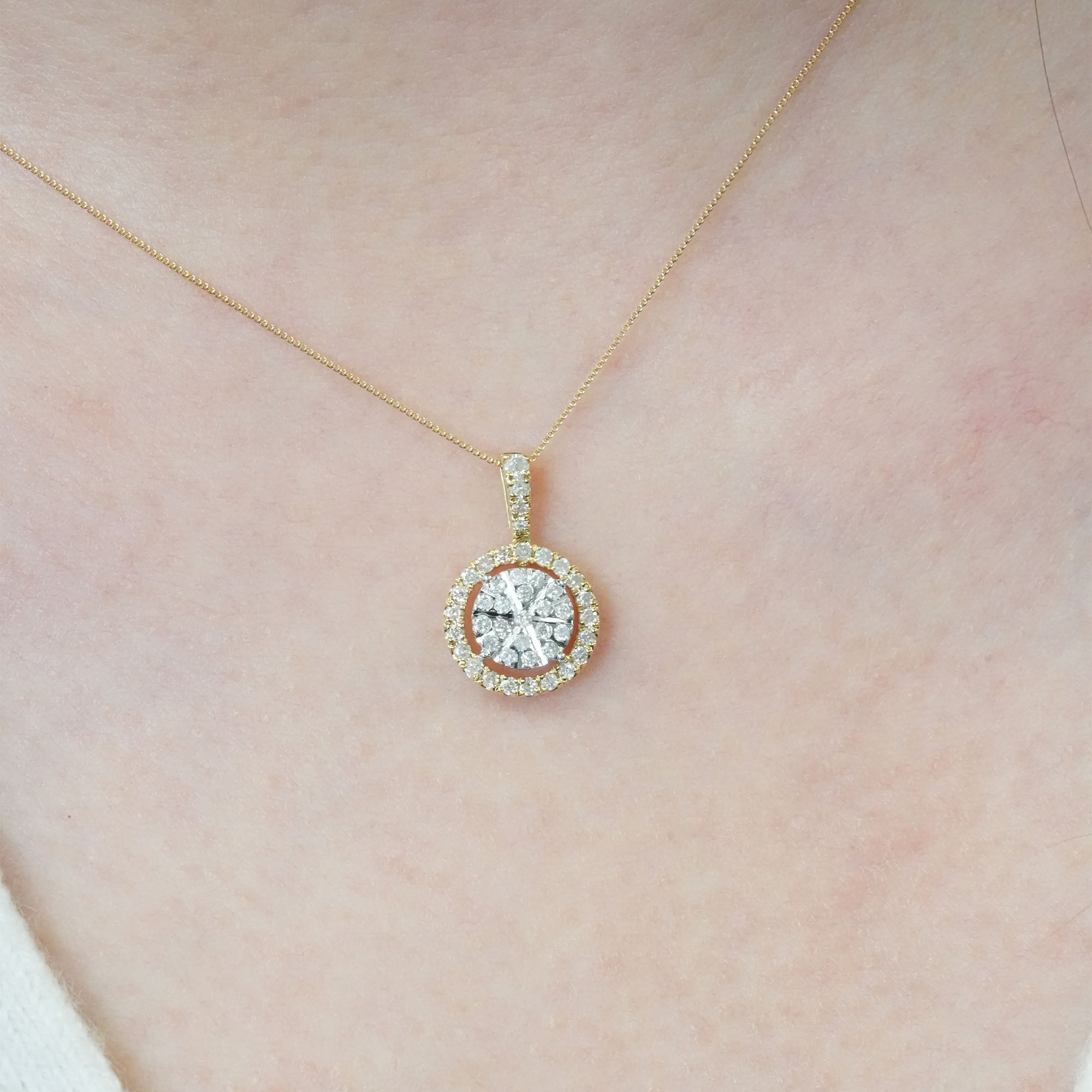 ピザカットデザイン ダイヤモンドペンダントヘッド - K18YG / PG、0.35ct (チェーンはオプション)