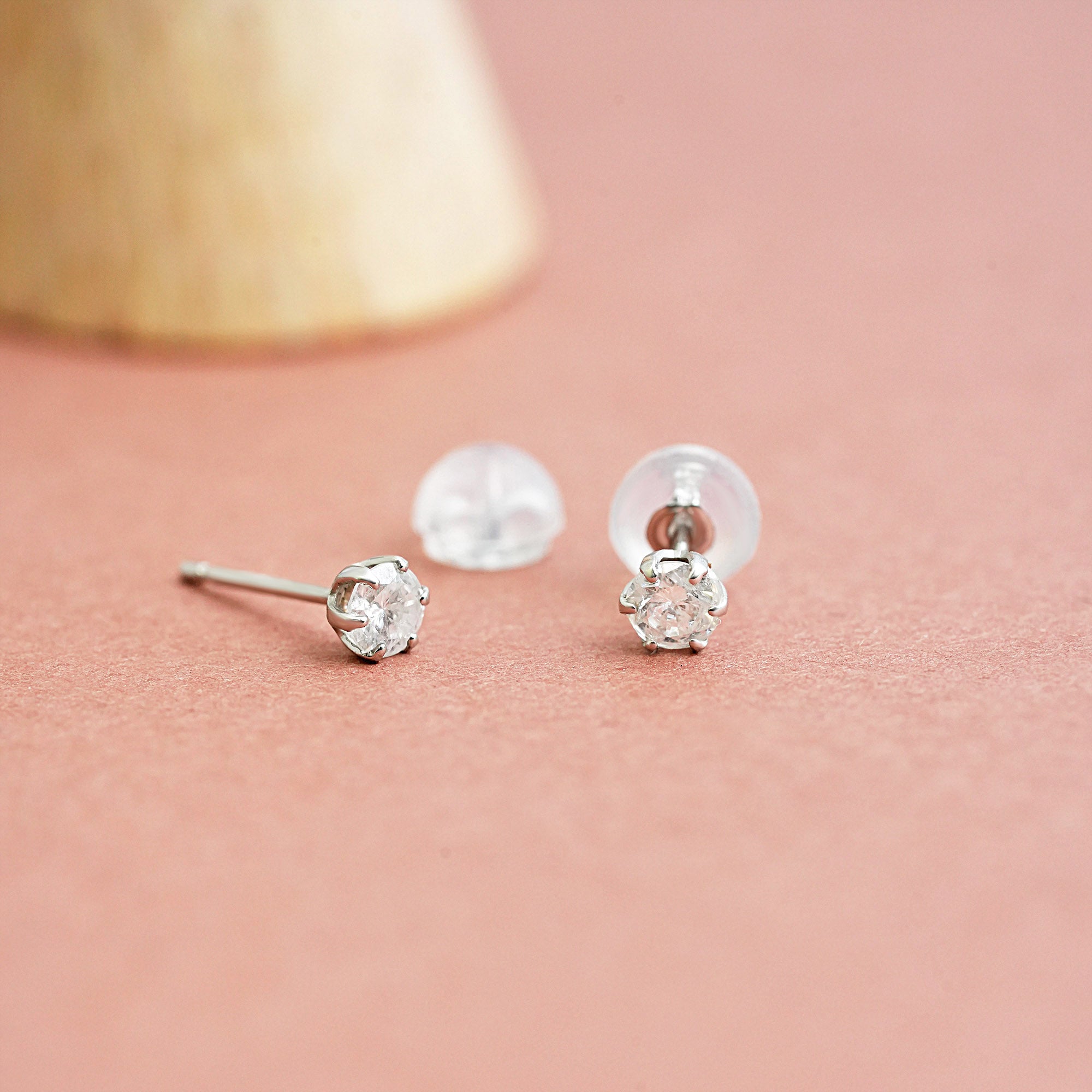 ダイヤモンドpt900  プラチナ　ダイヤモンド　0.30ct       ピアス【美品✨】