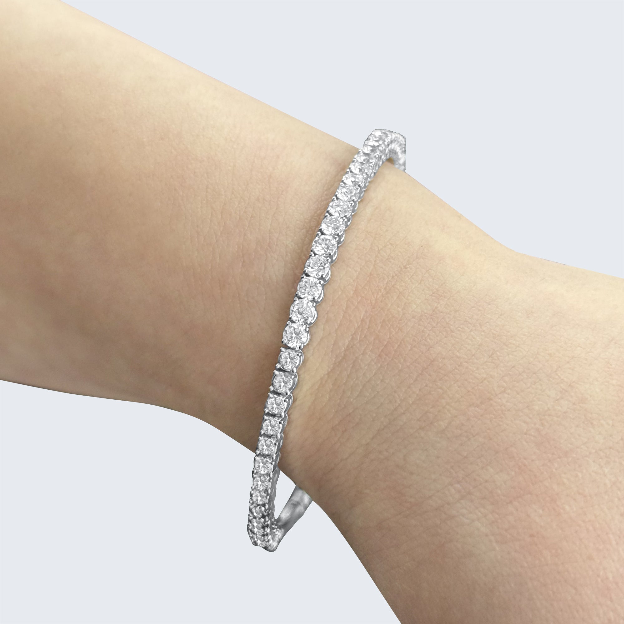 ハーフエタニティ・ダイヤモンド・ブレスレット – K18WG, 2.50ct