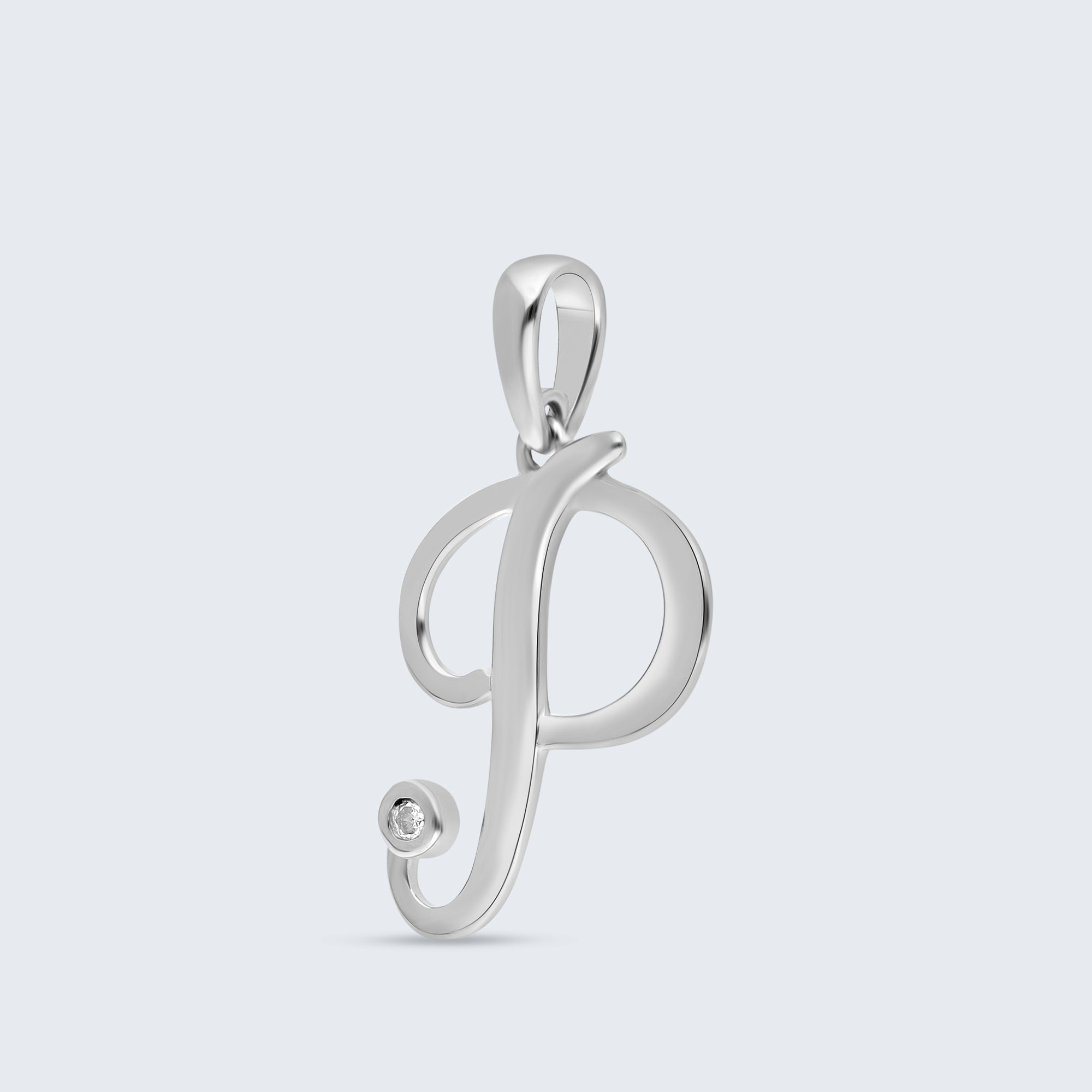 K18 イニシャルペンダント「P」 – 0.01ct ダイヤモンド（チェーンはオプション）