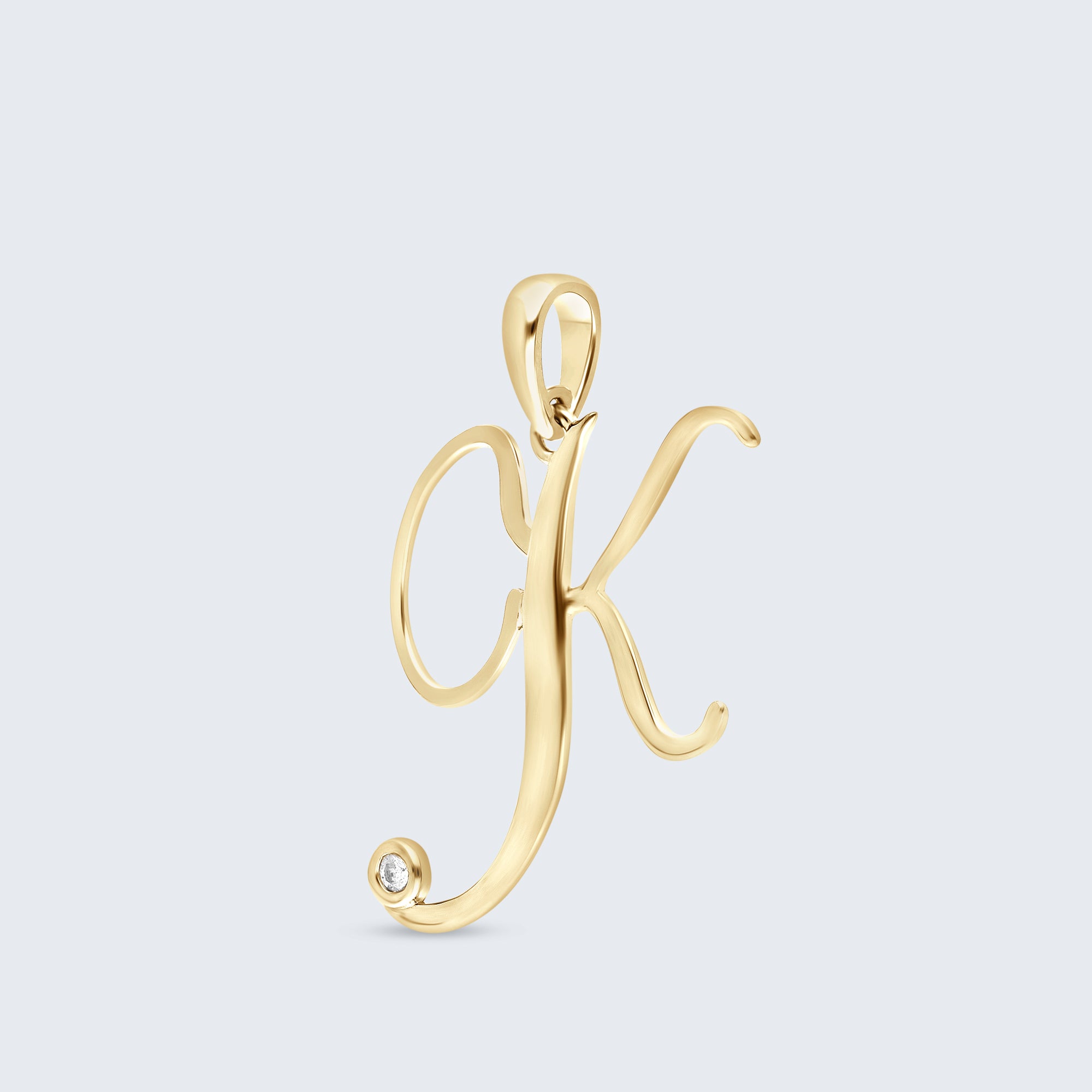 K18 イニシャルペンダント「K」 – 0.01カラットダイヤモンド（チェーンオプションあり）