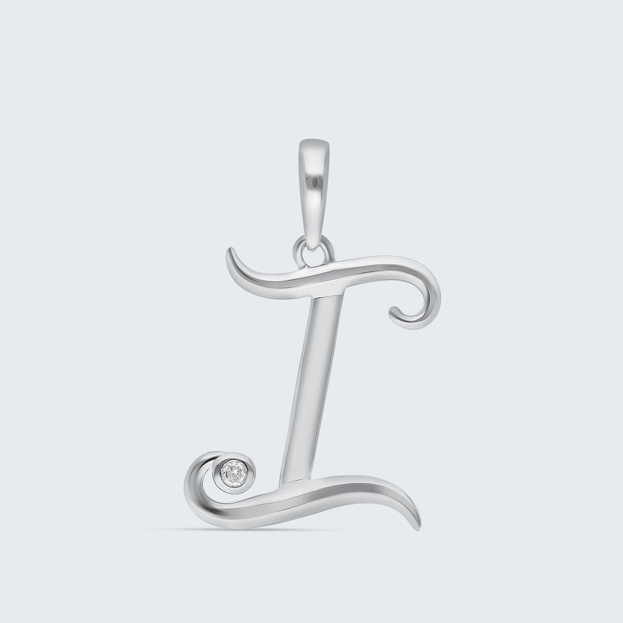 K18 イニシャルペンダント「I」 – 0.01ct ダイヤモンド（チェーンオプション）