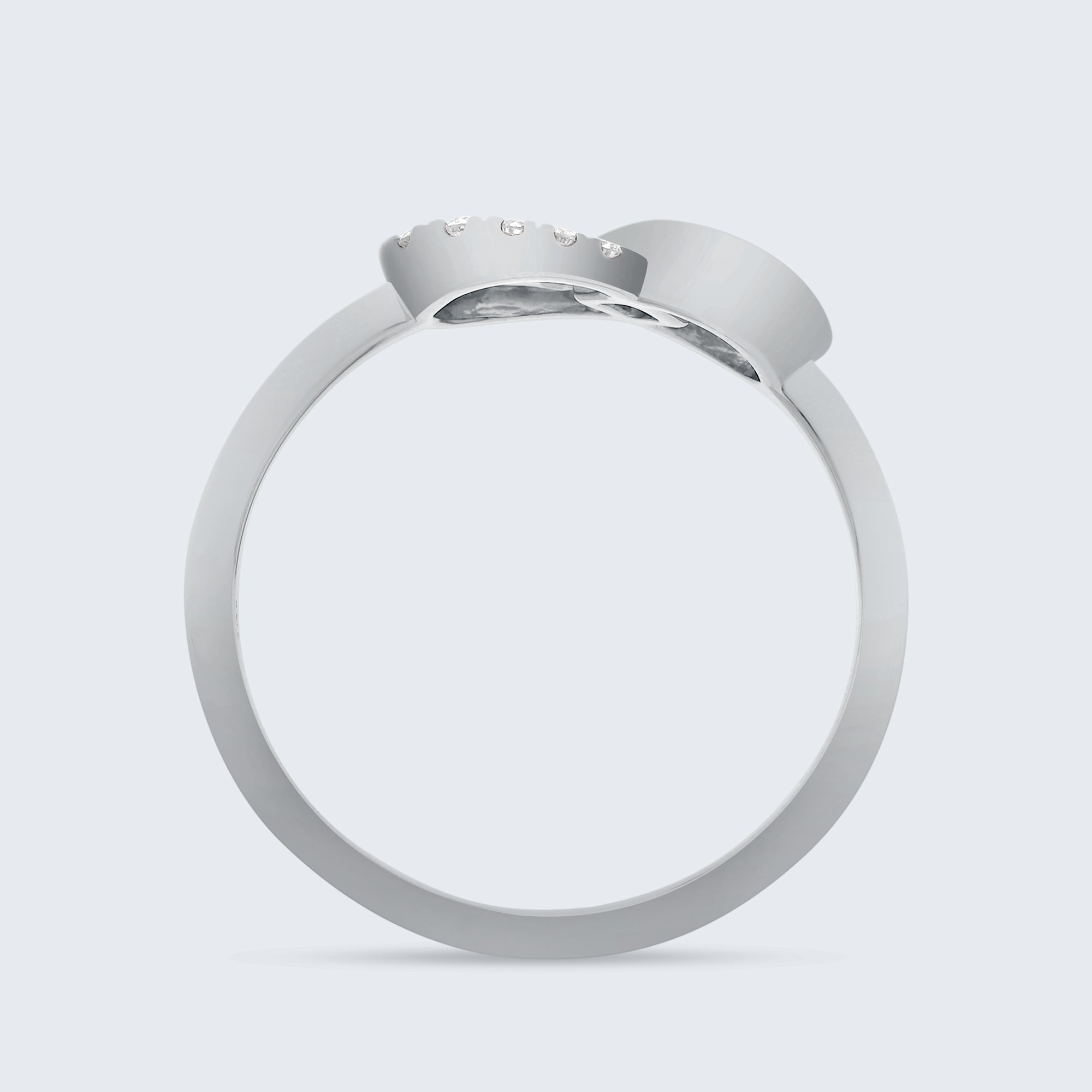 インフィニティ ノット ダイヤモンド リング – 18Kゴールド、0.10カラット