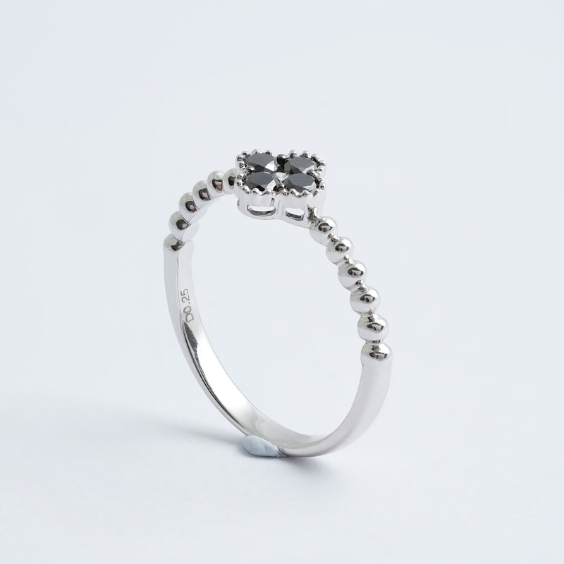 K18WG 0.25ct ブラックダイヤリング
